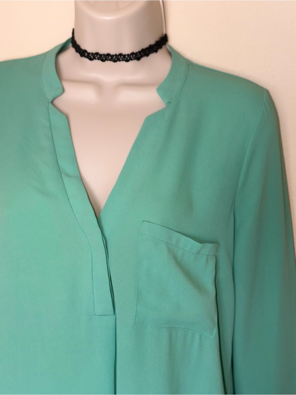 Women's Mint Green V-Neck Long Sleeve Blouse - Picture 3 of 16